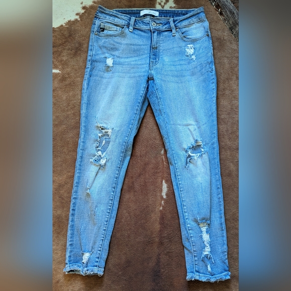 KanCan Denim - KanCan Distressed Rough Edge Hem Ankle Skinny Jeans